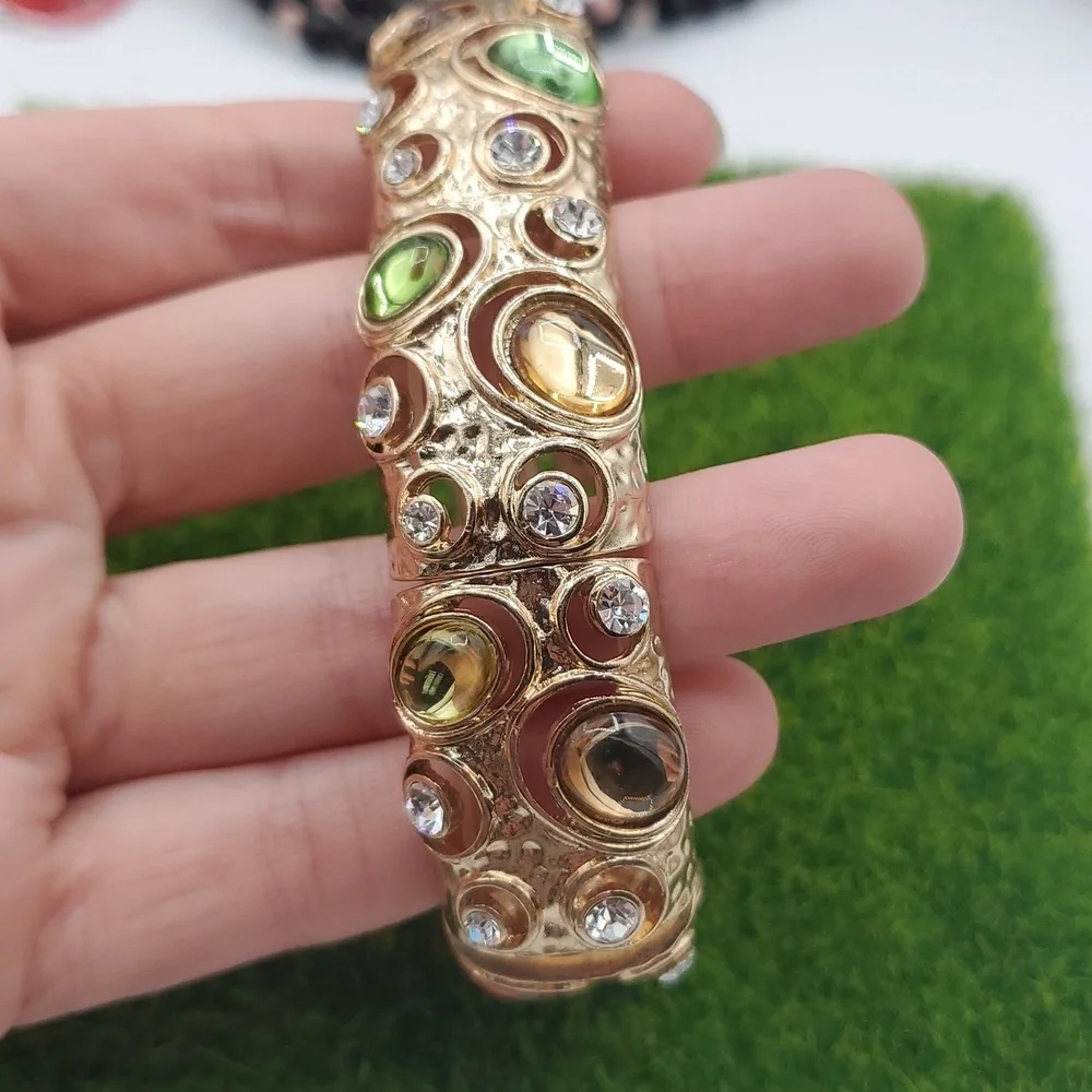 Elegant Gold Tone‎ Bracelet with Multicolor Gemstones B3006